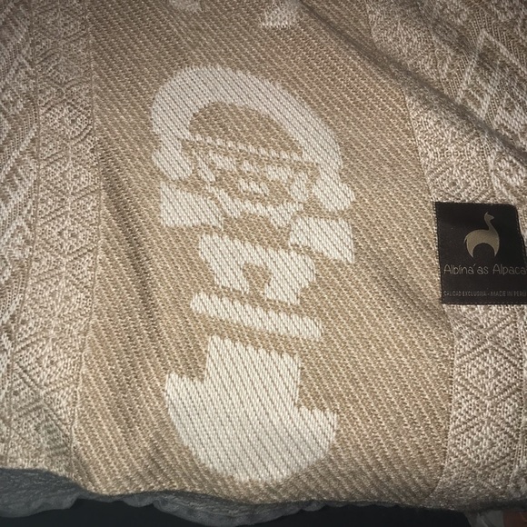 Albina’as Alpaca Pancho one size original rare excellent/like new condition. - Picture 3 of 7